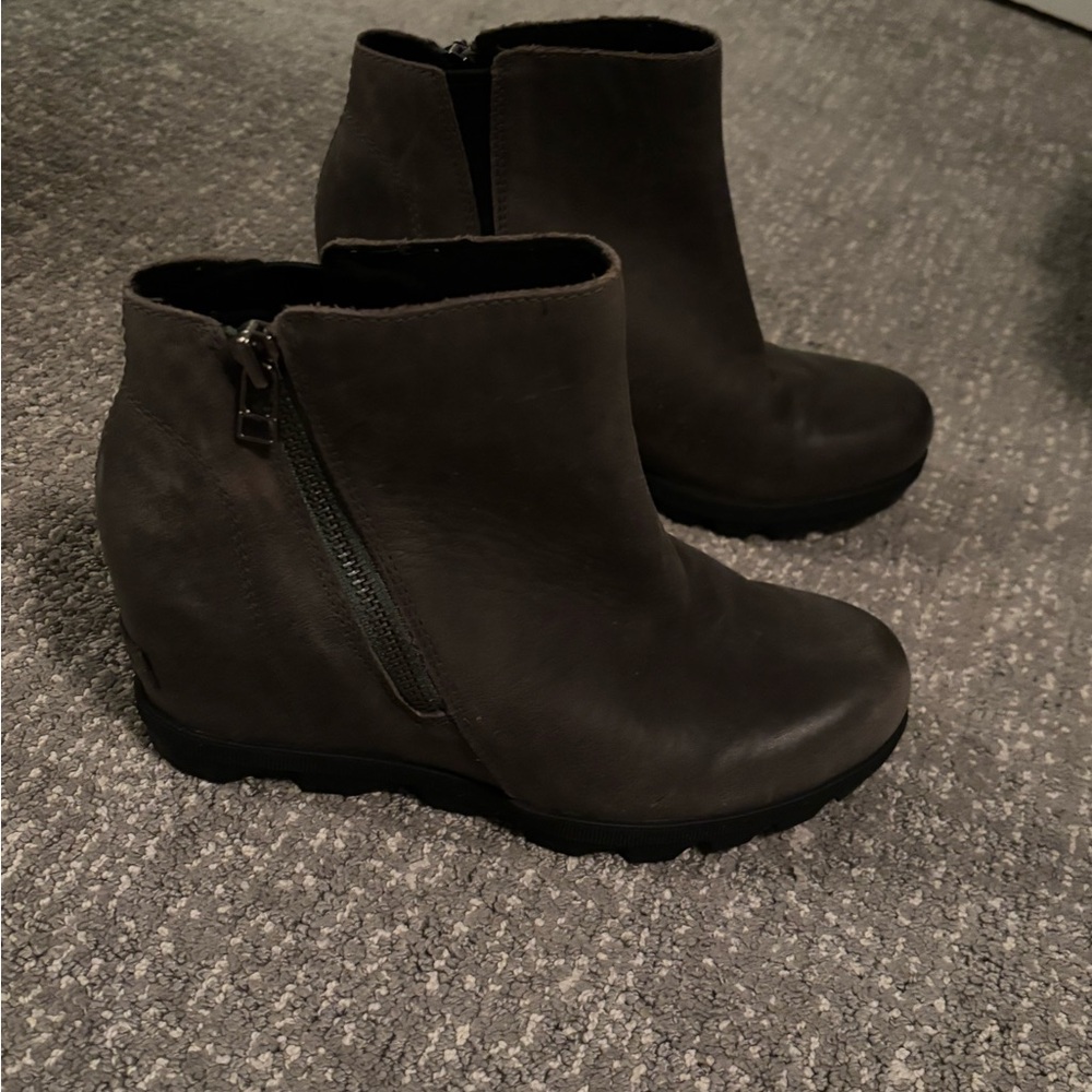 Sorel Boots 8.5 W Joan of Artic Wedge II
